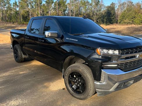 Used 2021 Chevrolet Silverado 1500 LT w/ All Star Edition Plus RWD image 8