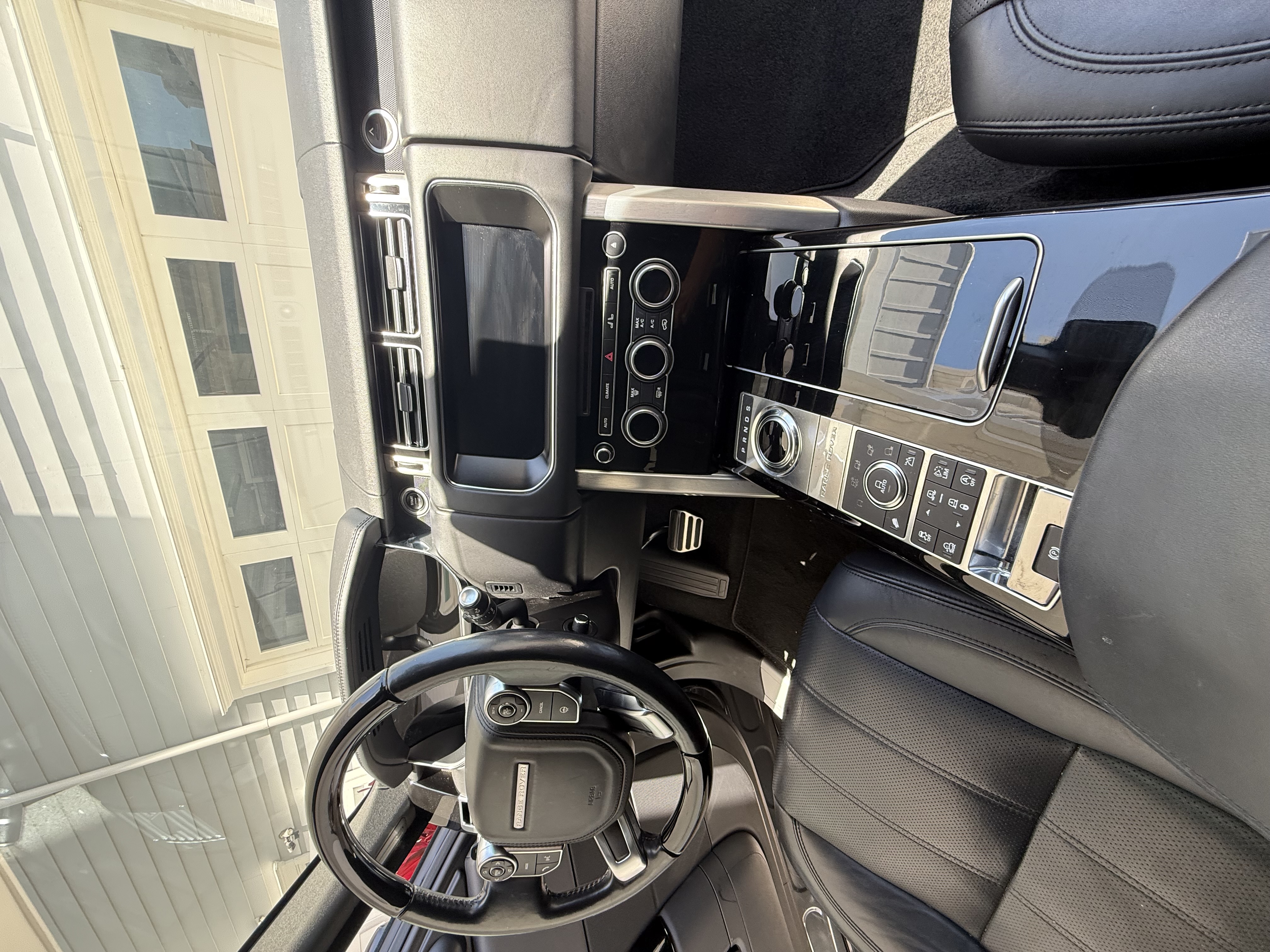 Used 2017 Land Rover Range Rover Supercharged AWD/4WD image 15