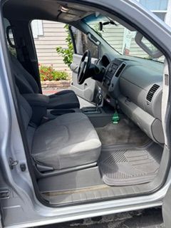 Used 2012 Nissan Frontier SV RWD image 8