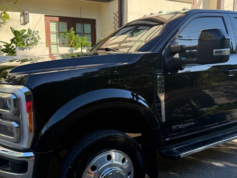 Used 2023 Ford F450 Lariat image 13