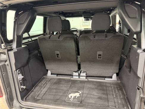 Used 2022 Ford Bronco 2-Door image 2