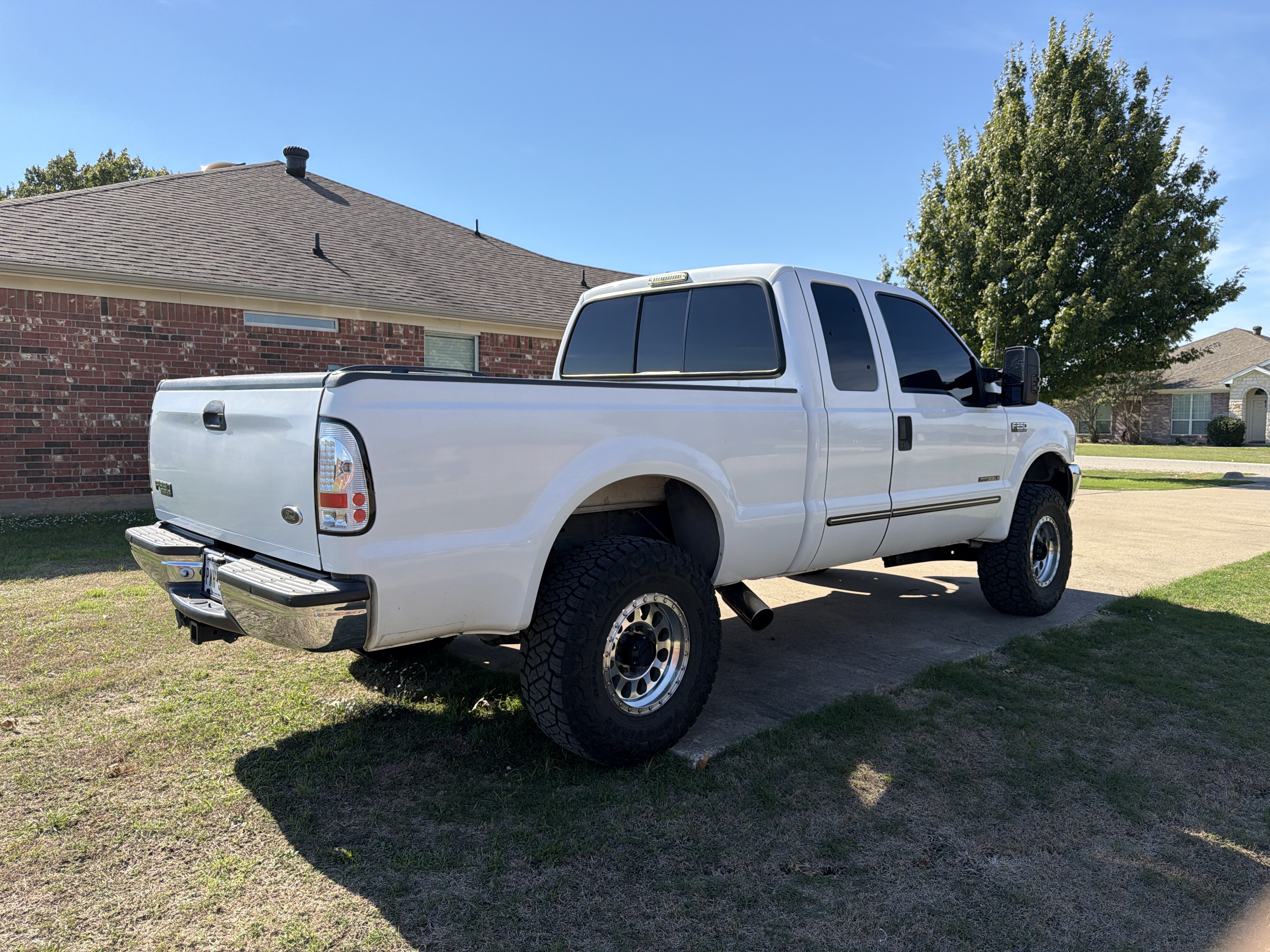 Used 2000 Ford F250 2WD SuperCab Super Duty image 4