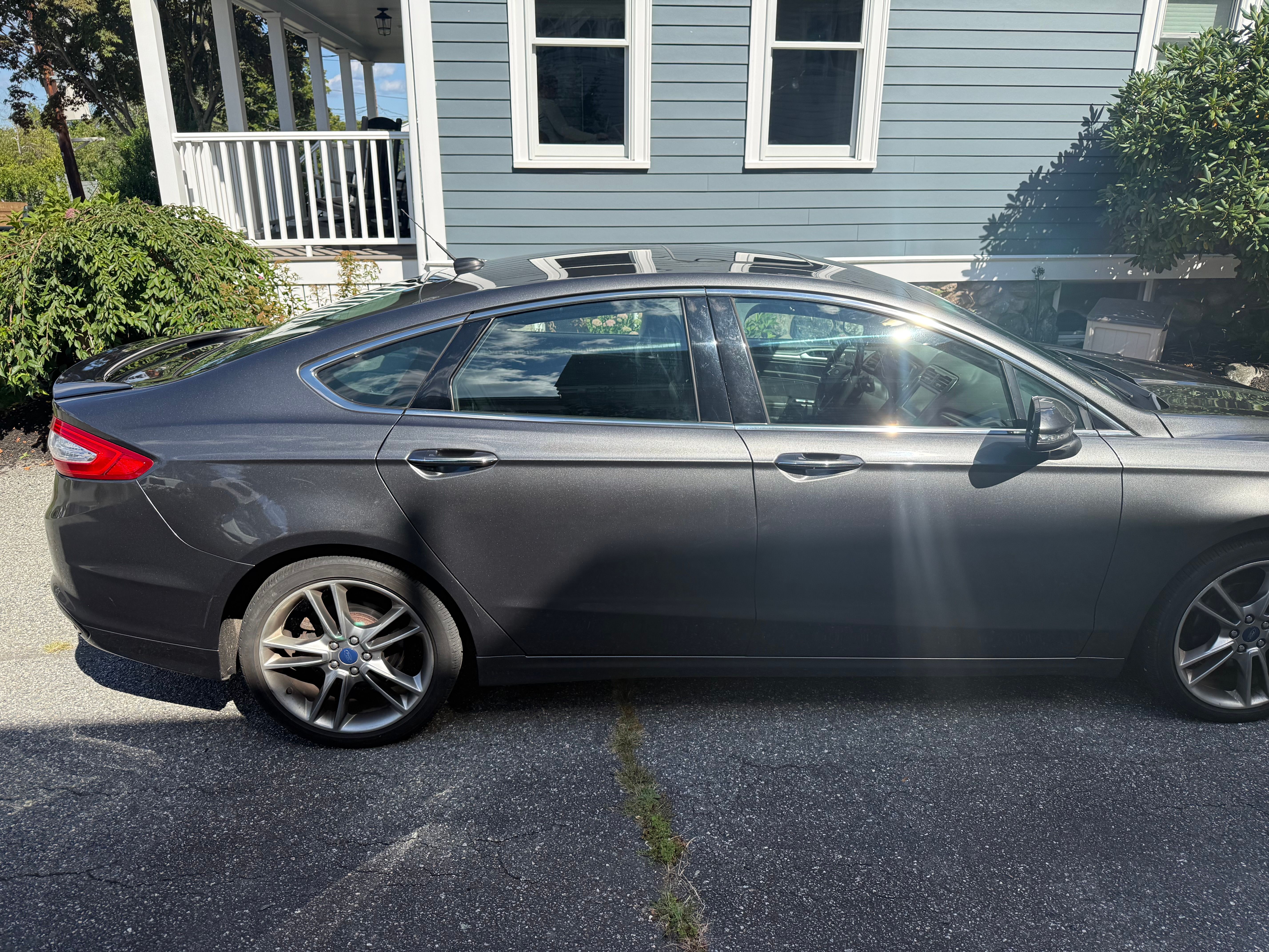 Used 2016 Ford Fusion Titanium AWD/4WD image 13