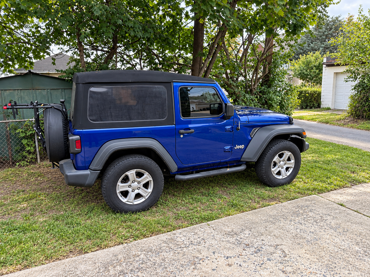 Used 2019 Jeep Wrangler Sport AWD/4WD image 2