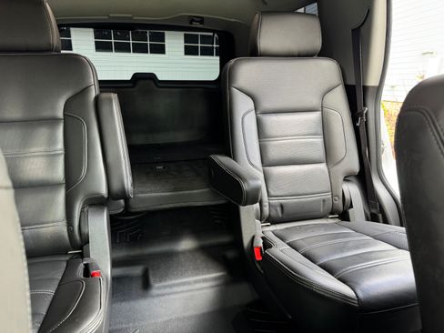Used 2019 GMC Yukon Denali image 24