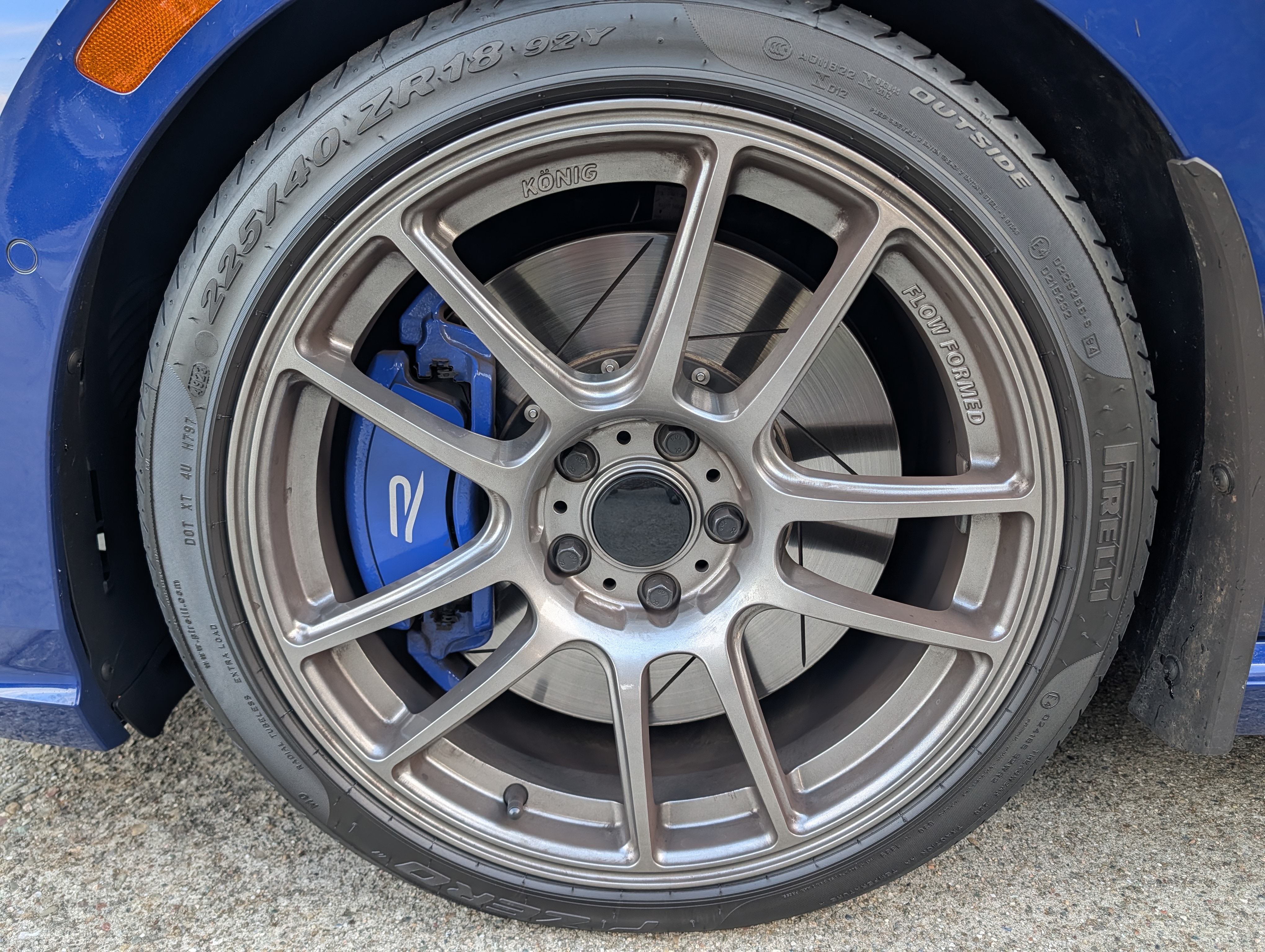 Used 2024 Volkswagen Golf R AWD/4WD image 12