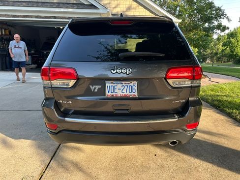 Used 2016 Jeep Grand Cherokee Limited AWD/4WD image 8