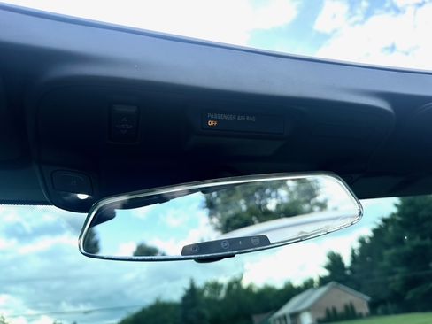 Used 2017 Chevrolet Camaro LT w/ RS Package image 18