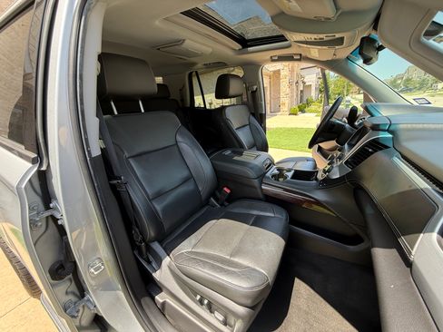 Used 2018 GMC Yukon SLT w/ Open Road Package AWD/4WD image 23