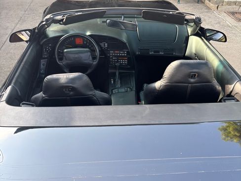 Used 1996 Chevrolet Corvette Convertible RWD image 8