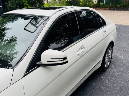 Used 2012 Mercedes-Benz C 300 4MATIC Sedan image 24