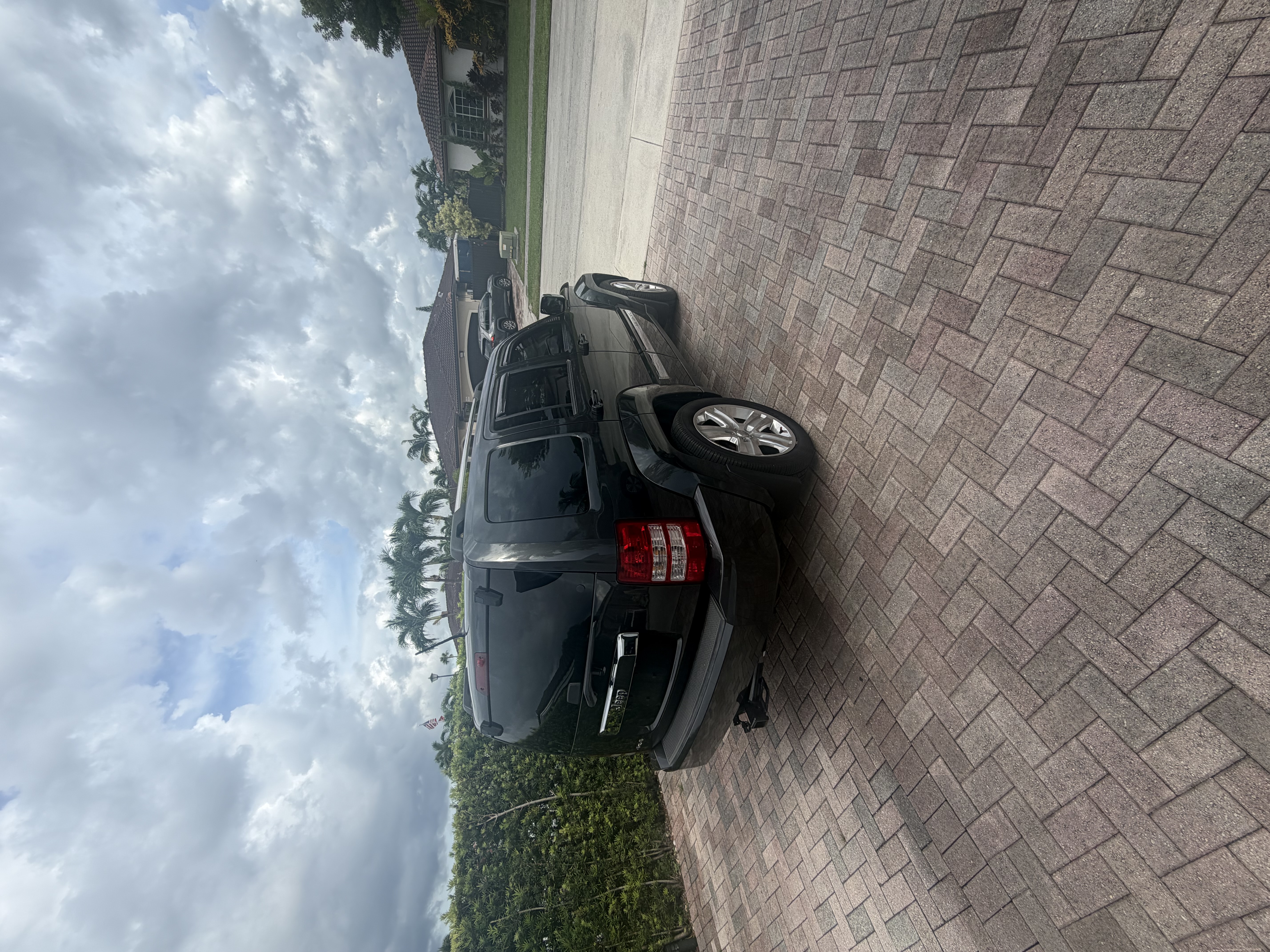 Used 2011 Jeep Liberty Sport AWD/4WD image 14