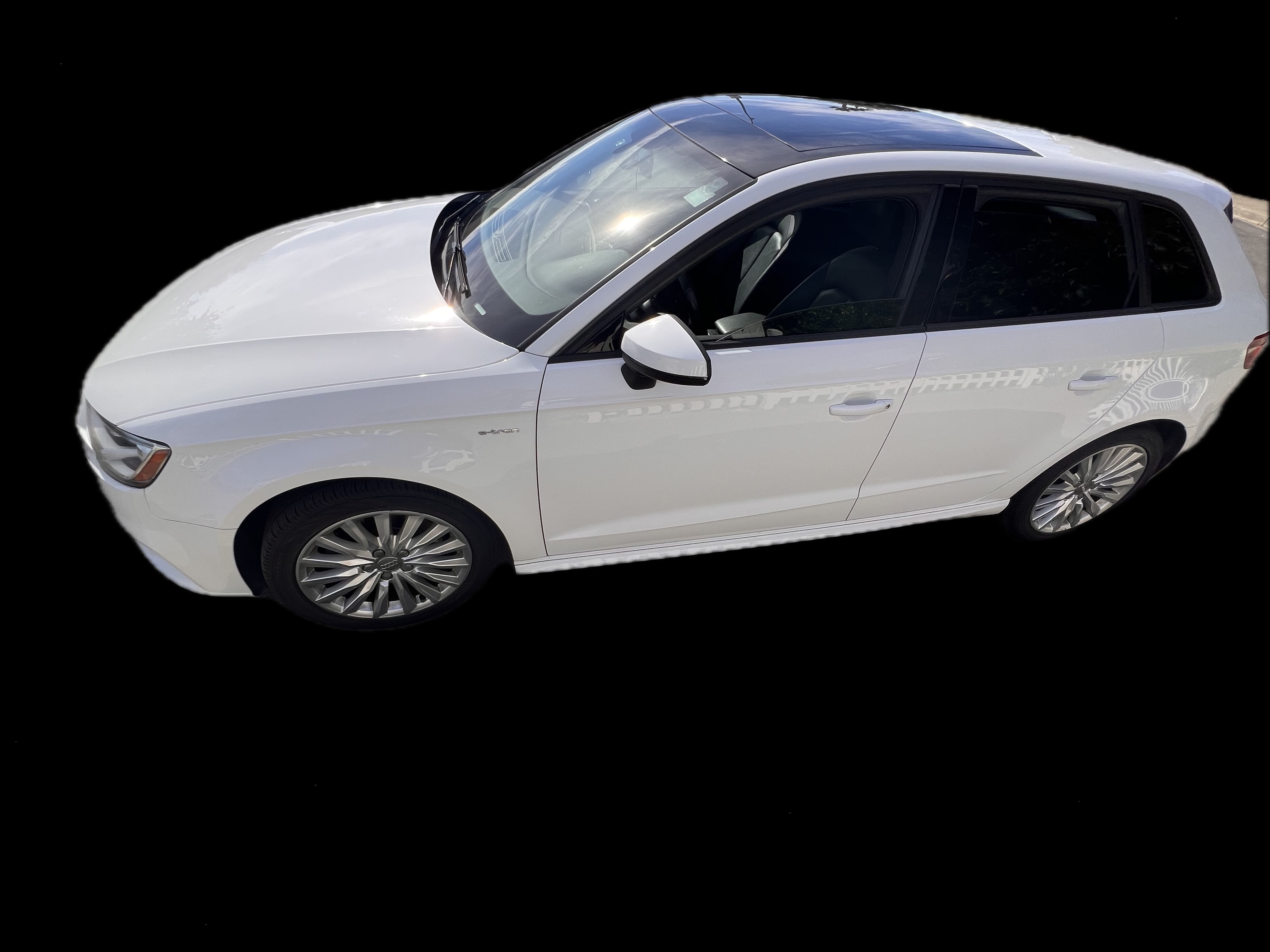 Used 2017 Audi A3 e-tron Premium FWD image 8