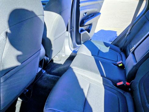 Used 2022 Hyundai Tucson SE image 13