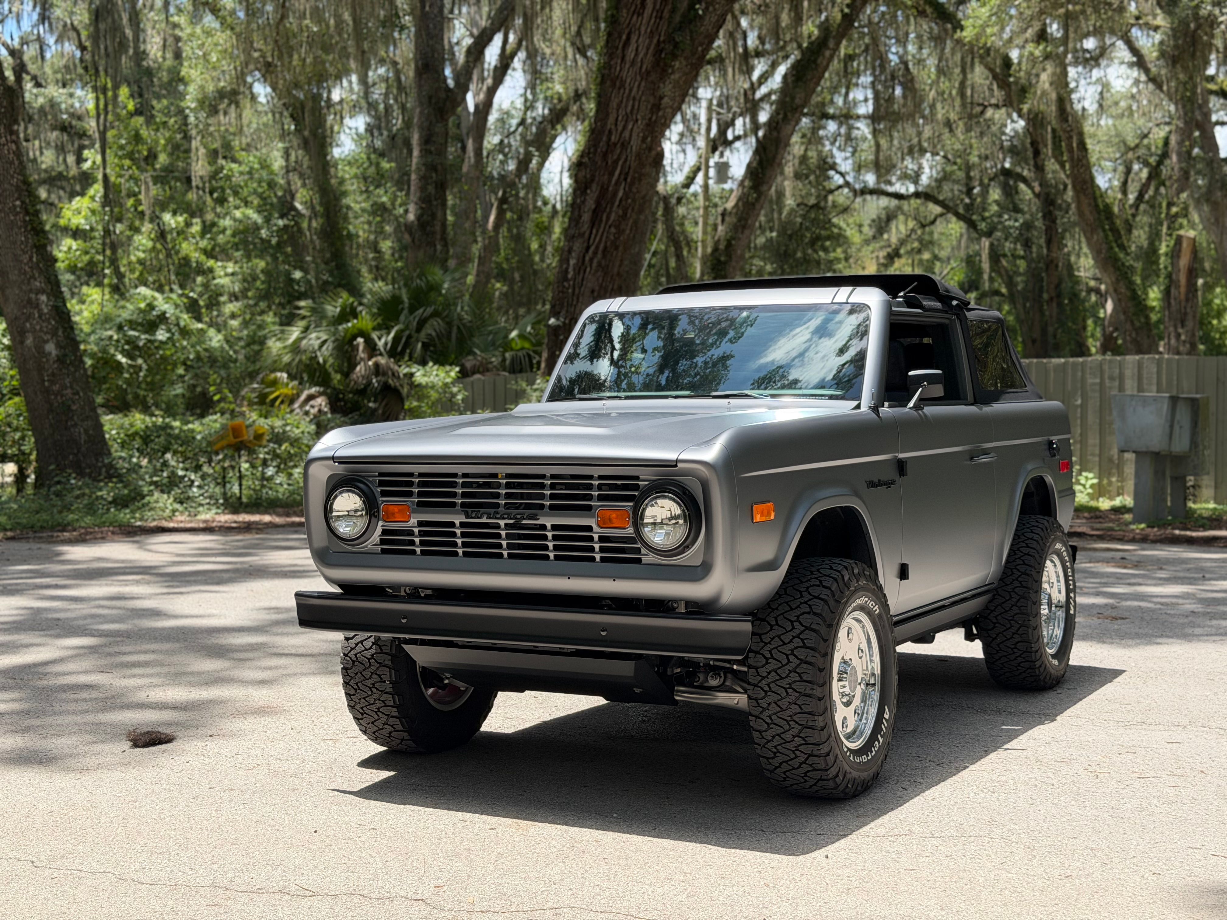 Used 2024 Ford Bronco Black Diamond AWD/4WD image 10