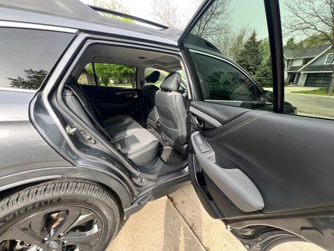Used 2020 Subaru Outback Onyx Edition XT w/ Popular Package #2 AWD/4WD image 8