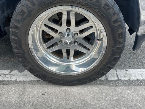 Used 2020 RAM 1500 Laramie image 4