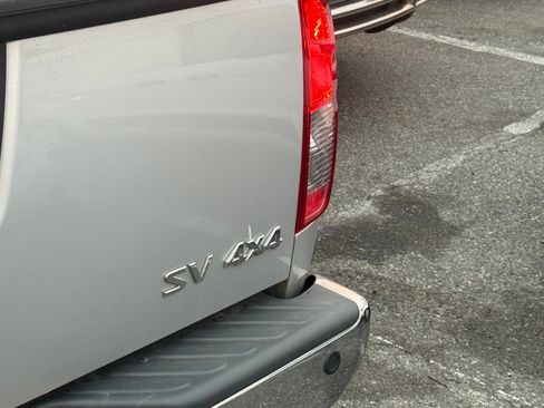 Used 2019 Nissan Frontier SV w/ Value Truck Package image 10