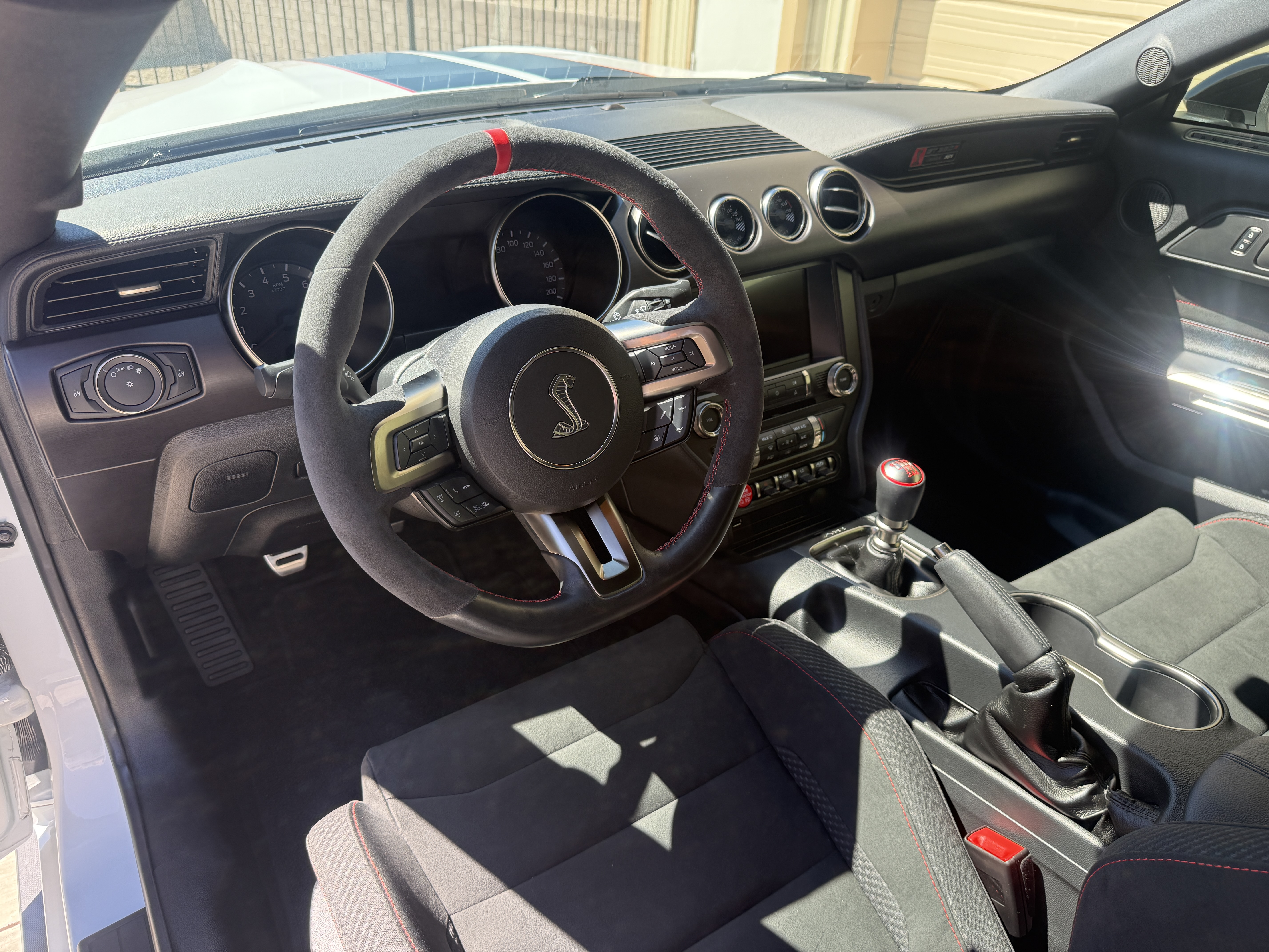 Used 2018 Ford Mustang Shelby GT350R w/ GT350R Equipment Group 920A RWD image 6