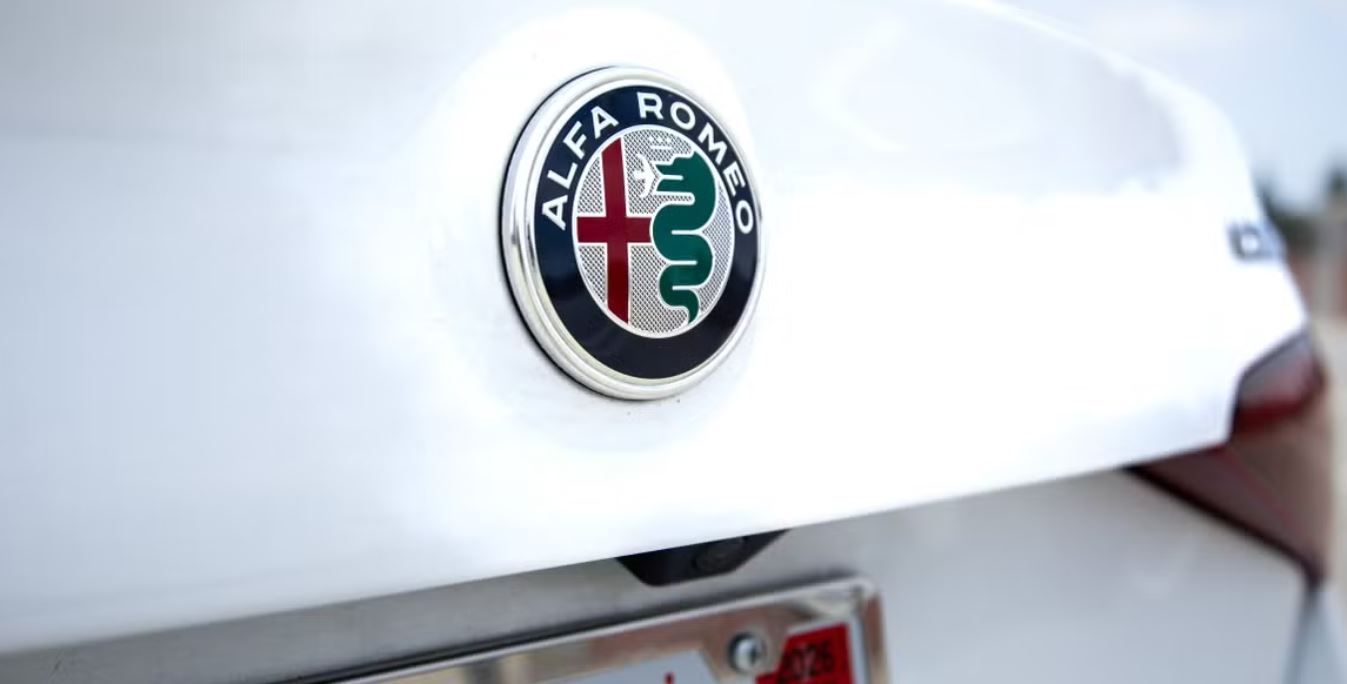 Used 2020 Alfa Romeo Giulia RWD image 15