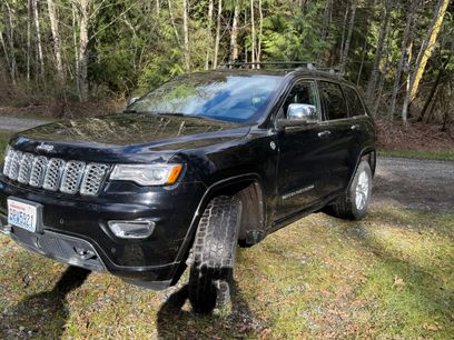 Used 2017 Jeep Grand Cherokee Overland w/ Jeep Active Safety Group
