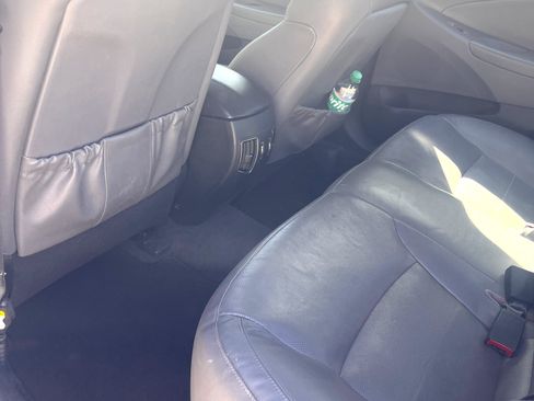 Used 2012 Hyundai Sonata Hybrid w/ Ultimate Pkg FWD image 11