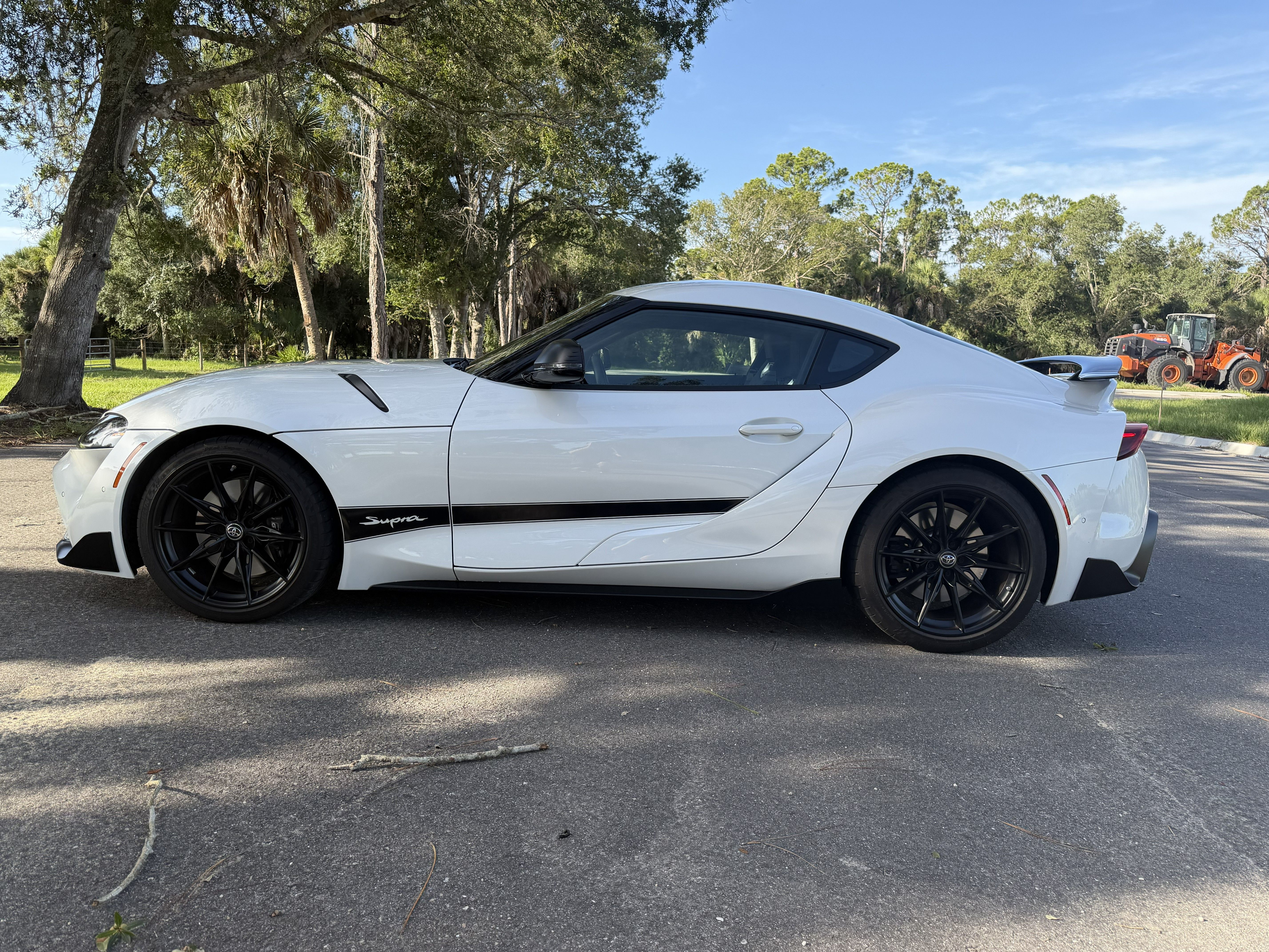 Used 2024 Toyota Supra RWD image 4