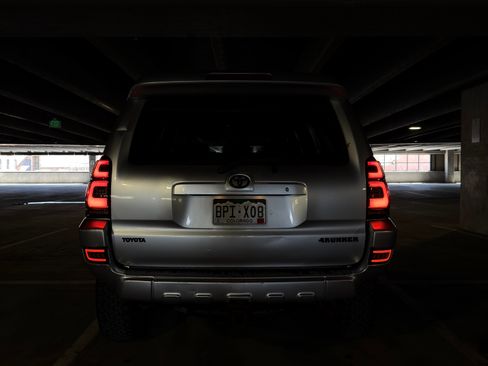 Used 2005 Toyota 4Runner Sport AWD/4WD image 4