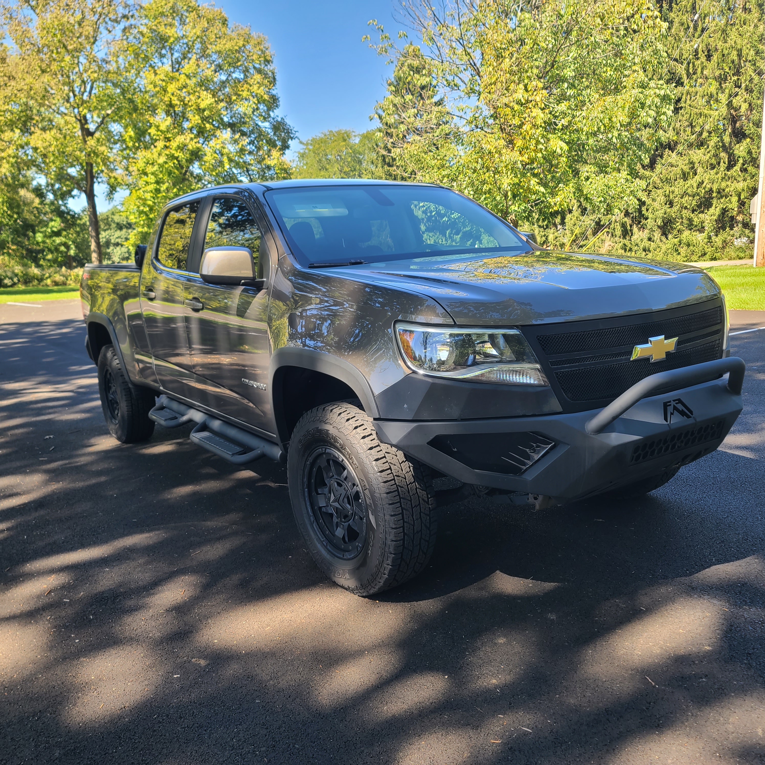 Used 2017 Chevrolet Colorado LT w/ LT Convenience Package AWD/4WD image 2