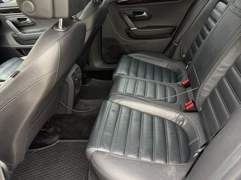 Used 2014 Volkswagen CC Executive image 16