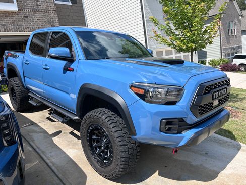 Used 2018 Toyota Tacoma TRD Pro image 1