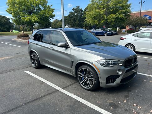 Used 2016 BMW X5 M image 1