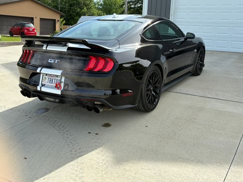 Used 2021 Ford Mustang GT Premium w/ GT Performance Package RWD image 9