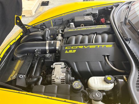 Used 2008 Chevrolet Corvette Coupe w/ Preferred Equipment Group RWD image 17