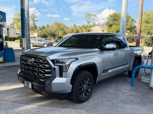 Used 2023 Toyota Tundra Platinum image 2