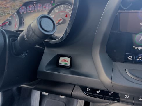 Used 2019 Chevrolet Camaro ZL1 image 23