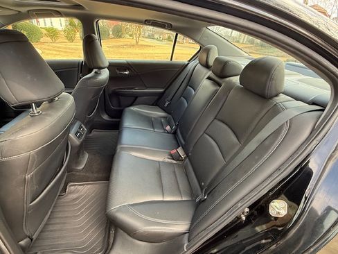 Used 2015 Honda Accord EX-L image 8