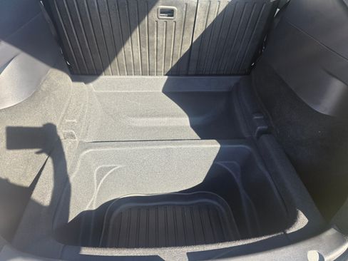 Used 2020 Tesla Model Y Performance image 24