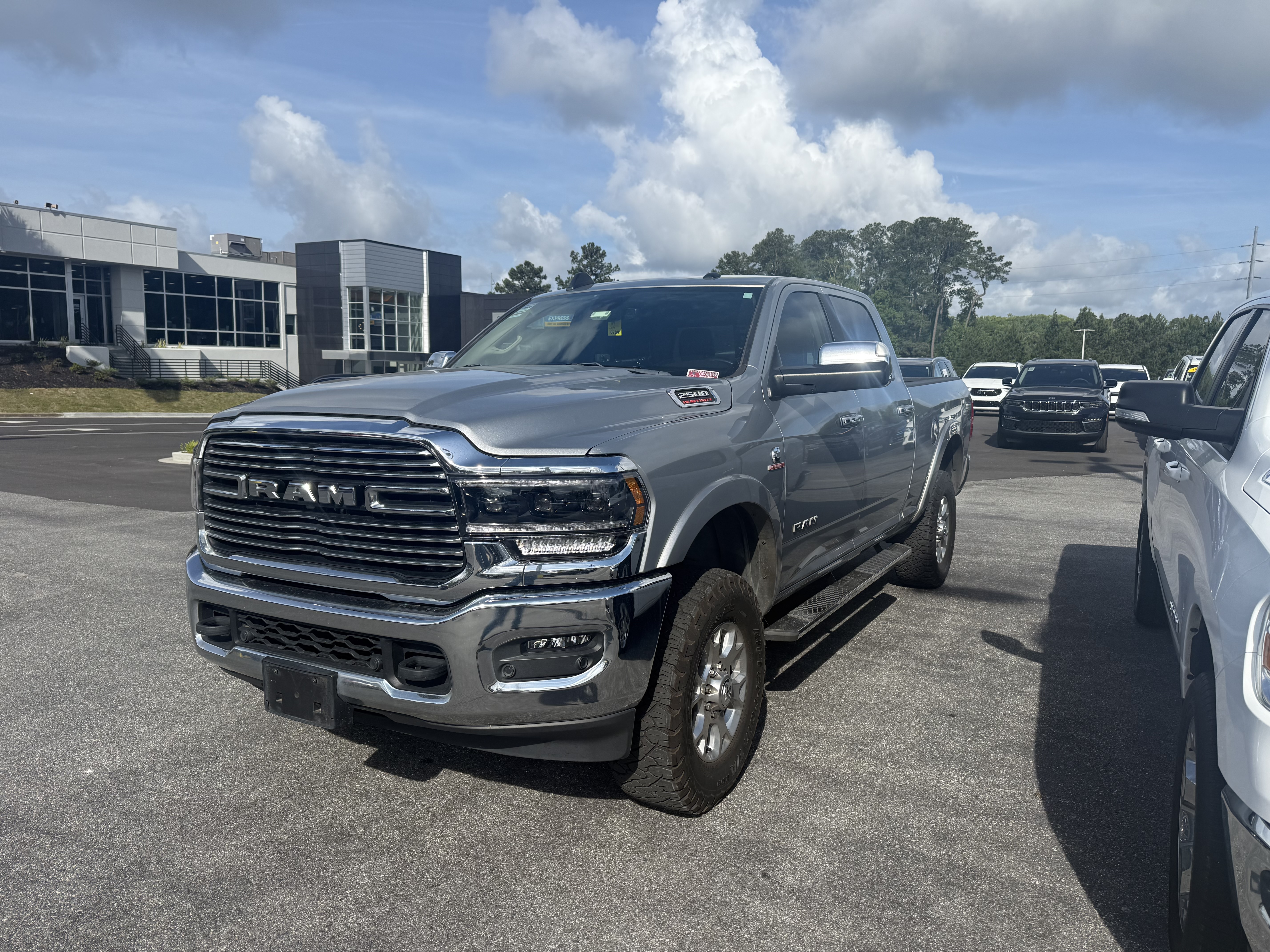 Used 2021 RAM 2500 Laramie AWD/4WD image 1