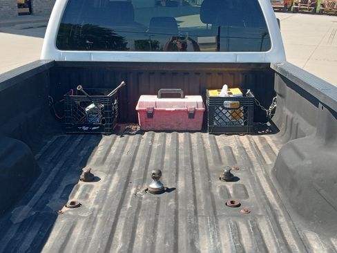 Used 2016 Ford F350 XLT w/ XLT Premium Package image 9