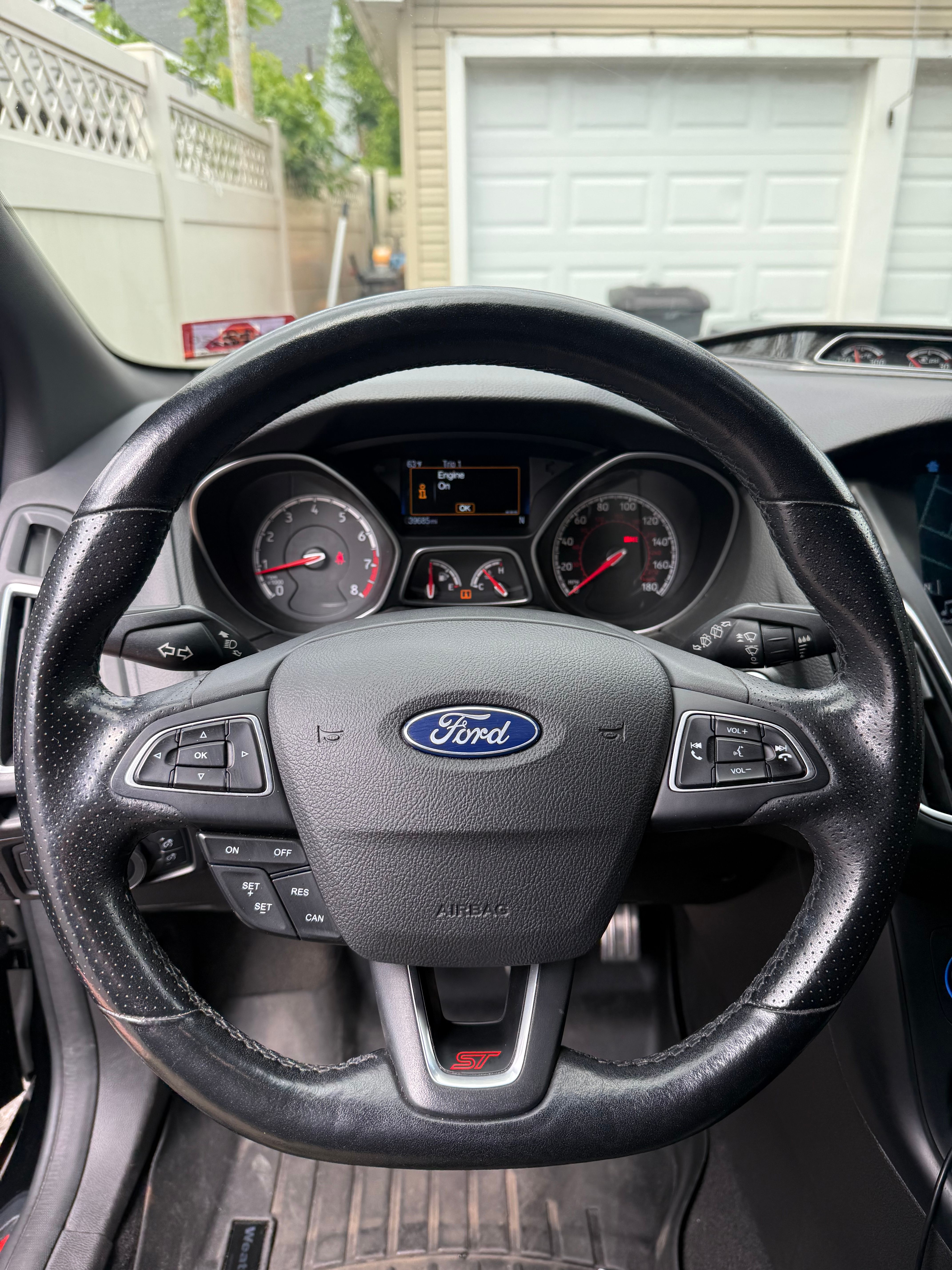 Used 2018 Ford Focus ST w/ Equipment Group 402A FWD image 21