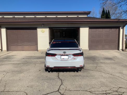 Used 2021 Toyota Camry TRD w/ TRD Package w/JBL Audio image 17