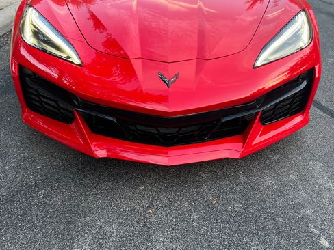 Used 2024 Chevrolet Corvette Z06 RWD image 14
