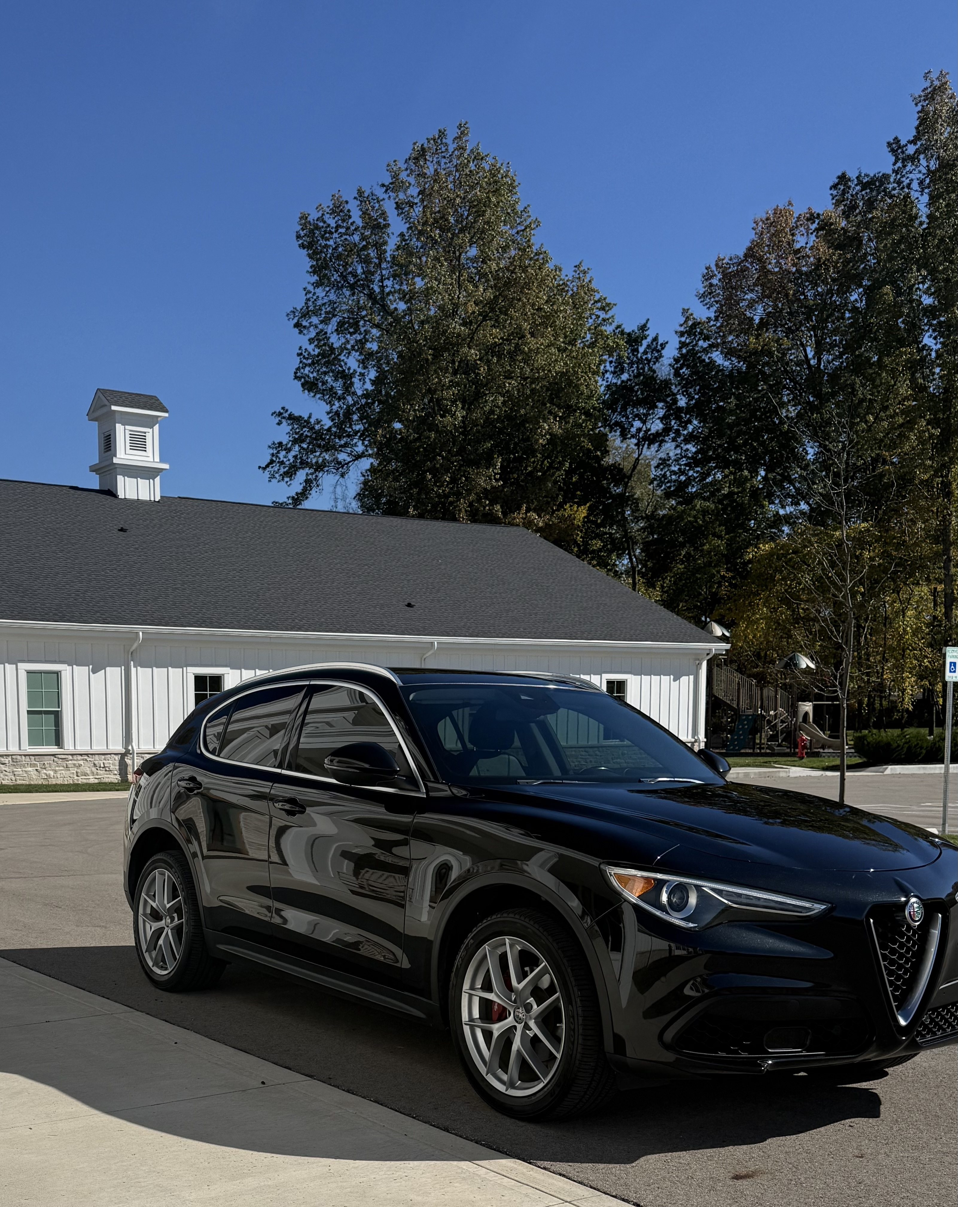Used 2019 Alfa Romeo Stelvio Ti Lusso w/ Quick Order Package 22X Lusso AWD/4WD image 2
