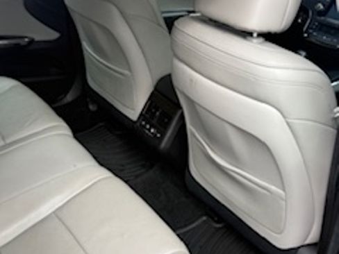 Used 2016 Toyota Avalon Limited image 11