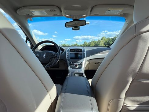 Used 2020 Lincoln MKZ Reserve w/ Luxury Package AWD/4WD image 14