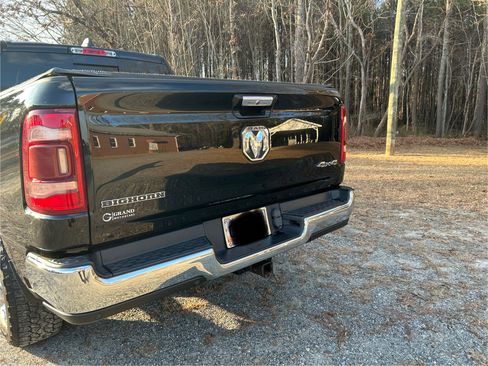 Used 2019 RAM 1500 Big Horn image 6