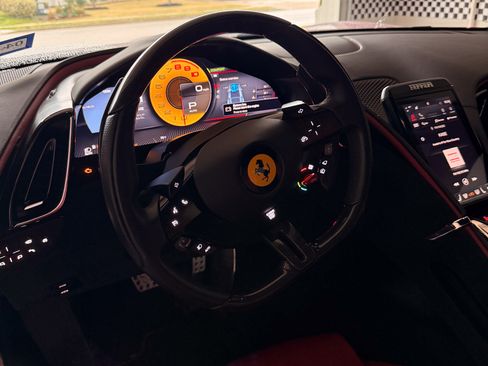 Used 2021 Ferrari Roma image 19