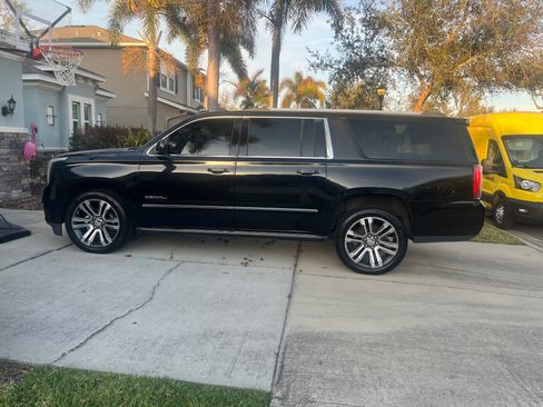 Used 2018 GMC Yukon XL Denali w/ Open Road Package image 13