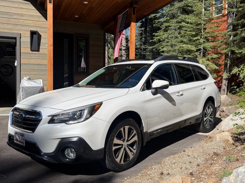 Used 2019 Subaru Outback 2.5i Limited w/ Popular Package #2 AWD/4WD image 6